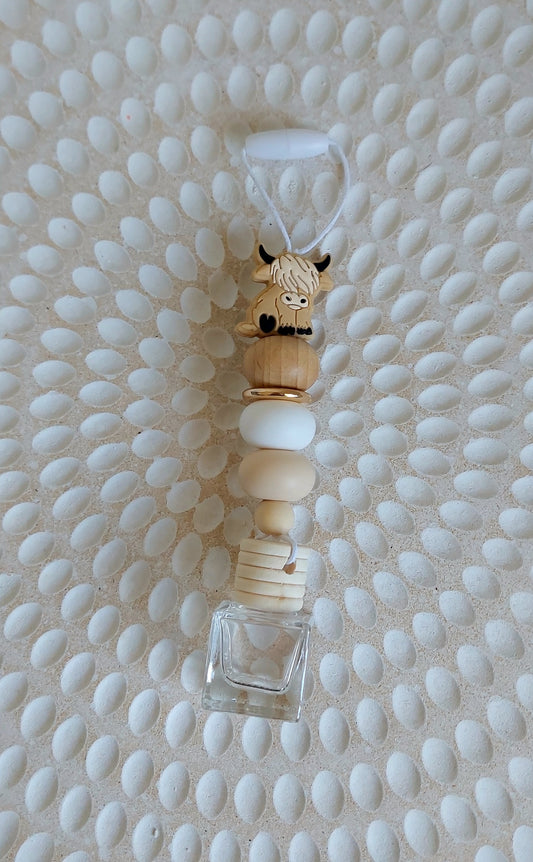 Cream Highland Cow Diffuser